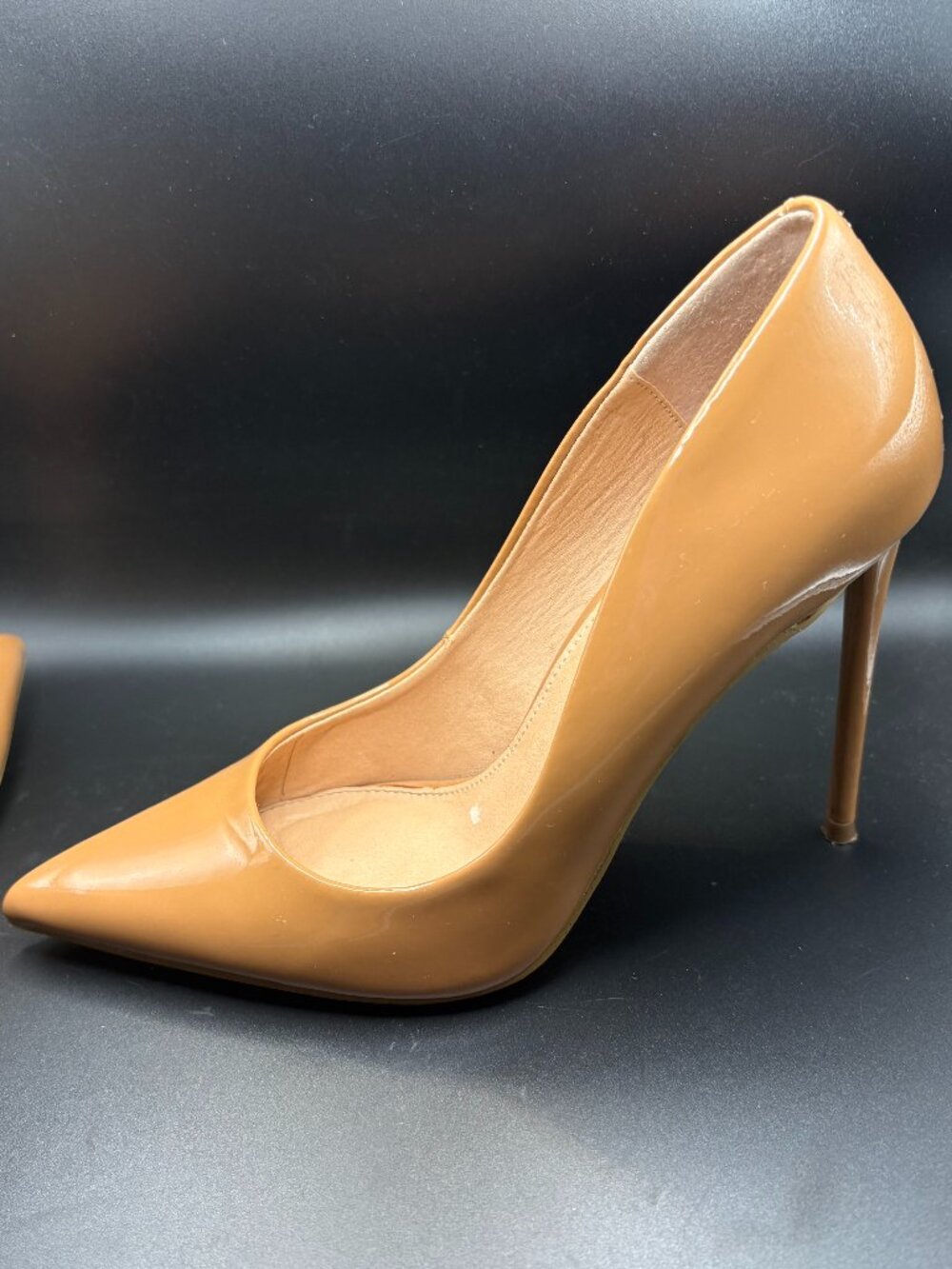 Steve Madden Nude Patent Pumps Size 7.5M Pointed Toe Stiletto Heels Classic